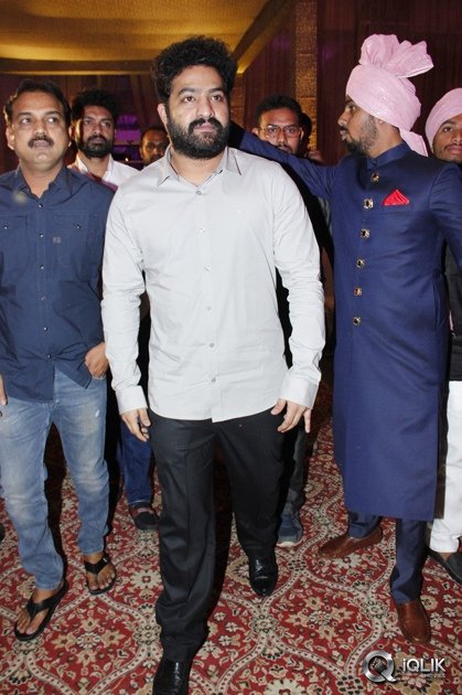 Celebs-at-Syed-Ismail-Ali-Daughter-Wedding